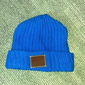 Worn once Love Your Melon knit beanie